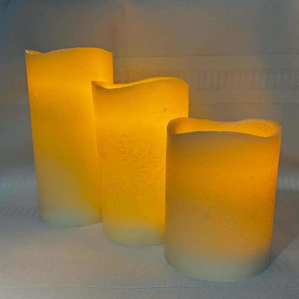 Elegant LED Flameless Candles - Set of 3